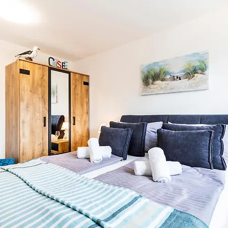 Prora - Stilvolle Mit Balkon, Meerblick Und Strandkorb Am - Strandmuschel Apartment *